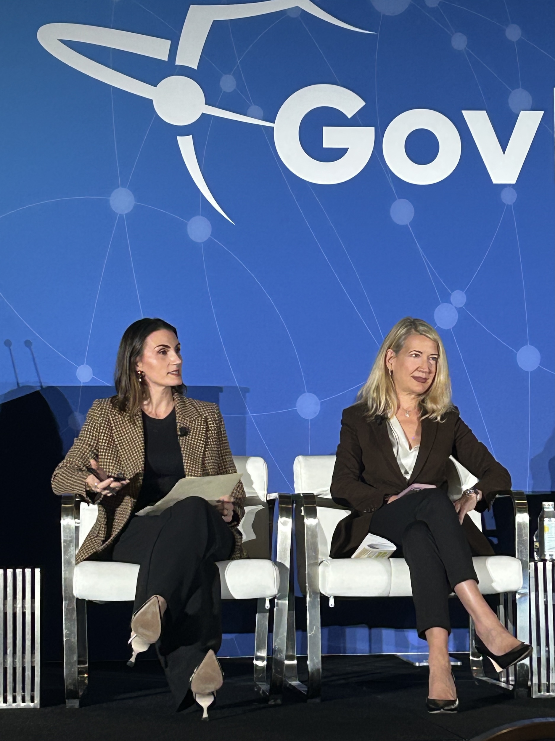 Debra Emmons and Kelli Kedis Ogborn at Satshow 2026