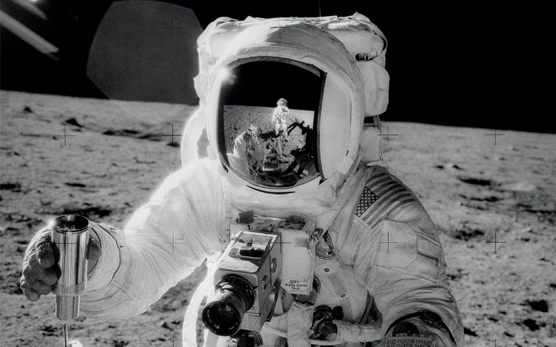 Apollo 12 landing on moon