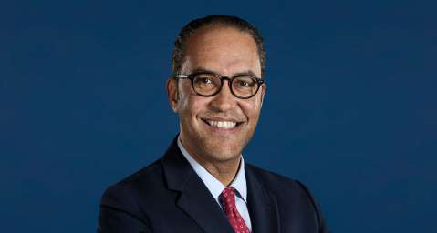 fy25_bot_william_hurd_headshot_2-up_center.jpg