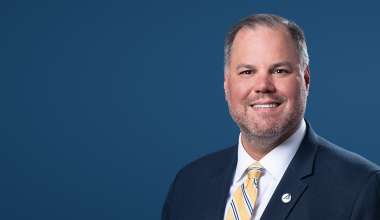 Steve Shinn Bio Pic 2-up