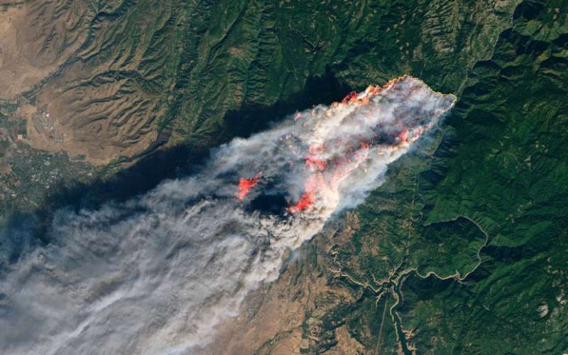 Satellite view of the wildfires in Paradise, CA - resize
