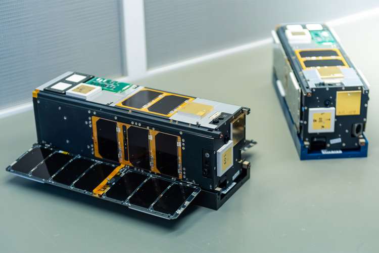 An image of the AeroCube-14 CubeSats prior to launch integration.