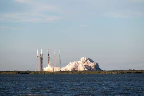 USSF-124 launching from the ground.